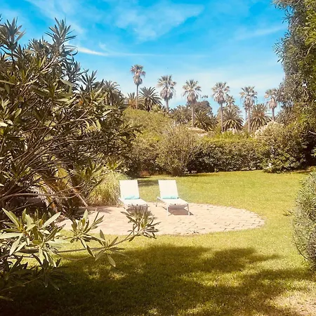 - Parc De La Moutte - *